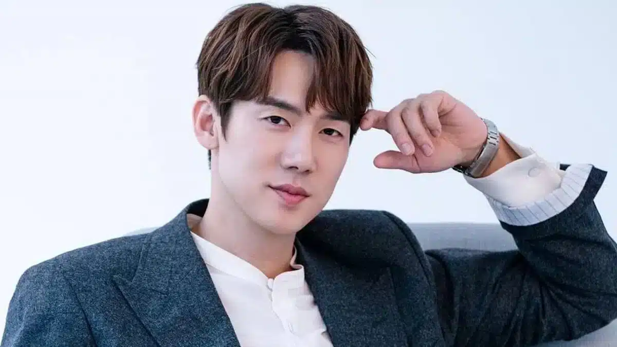 yoo yeon seok , ยูยอนซอก , ประวัติผลงานยูยอนซอก