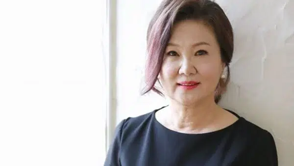 คิมฮีซอน (Kim Hee Sun) พร้อมประวัติและผลงาน