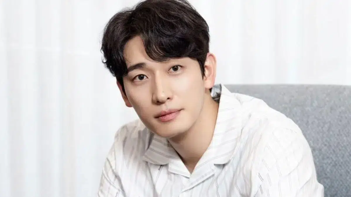 Yoon Park , ยุนพัค , Yoon Bak